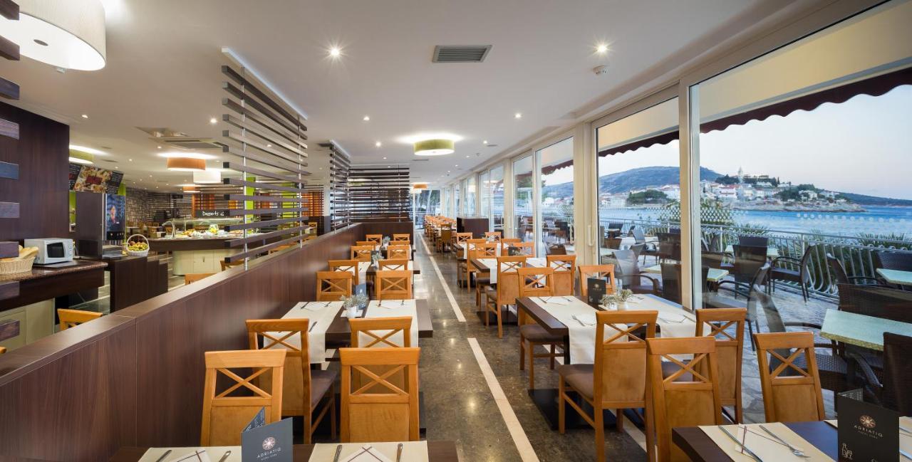 Hotel Zora Pavilions Primošten Exterior foto